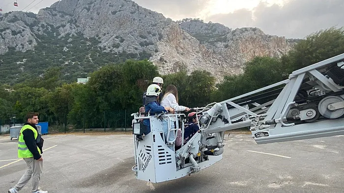 1712939401924.jpg Antalya'da dehşet dolu anlar: Teleferik kabini düştü | Kurtarma operasyonu tamam! 184 vatandaş tahliye edildi - 5