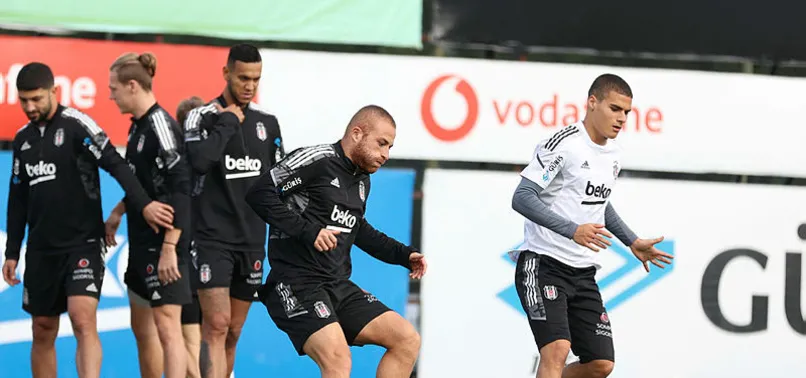 Beşiktaş'ın Sporting Lizbon kafilesi belli oldu! İşte Portekiz'e götürülen Beşiktaşlı futbolcular