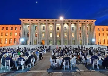 Devletin zirvesi Meclis iftarında buluşacak