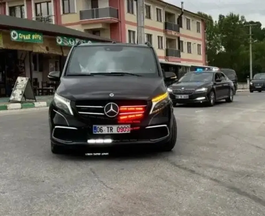 eski-usak-belediye-baskani-ozkan-yalimdan-ozgur-ozeli-zora-sokacak-mektup-1778212486091.jpeg Eski Uşak Belediye Başkanı Özkan Yalım’dan Özgür Özel'i zora sokacak mektup! - 1