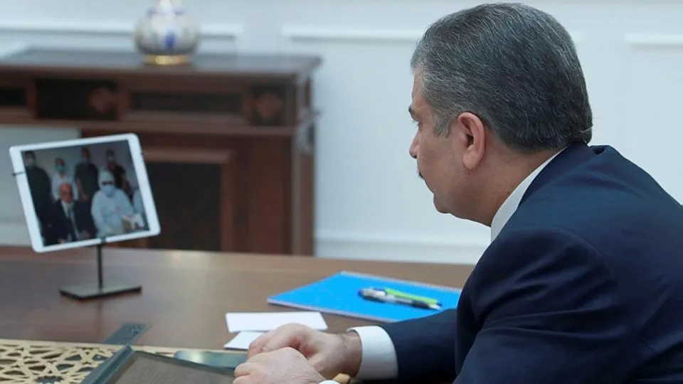 Sağlık Bakanı Fahrettin Koca, koronavirüs Covid-19 mesaisindeki hekimler ve sağlık çalışanlarıyla görüştü | Video