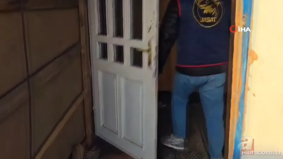 Çadırın içindeki çukurdan çıkan şoke etti 1