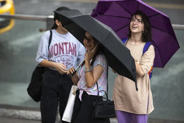 meteoroloji-genel-mudurlugu-42-il-icin-alarm-verdi-o-illerde-yasayanlar-sel-yildirim-doluya-dikkat-1655097425266.jpg Meteoroloji Genel Müdürlüğü 42 il için alarm verdi! O illerde yaşayanlar sel, yıldırım, doluya dikkat - 17