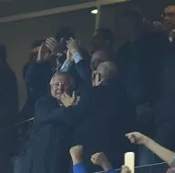 Aziz Yıldırım havalara uçtu