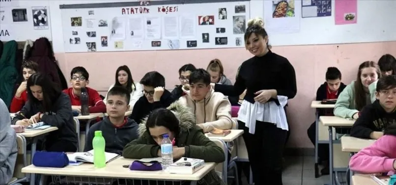 Son dakika: Milli Eğitim Bakanı Mahmut Özer detaylarını anlattı: Öğretmenlik kariyer mesleği oluyor