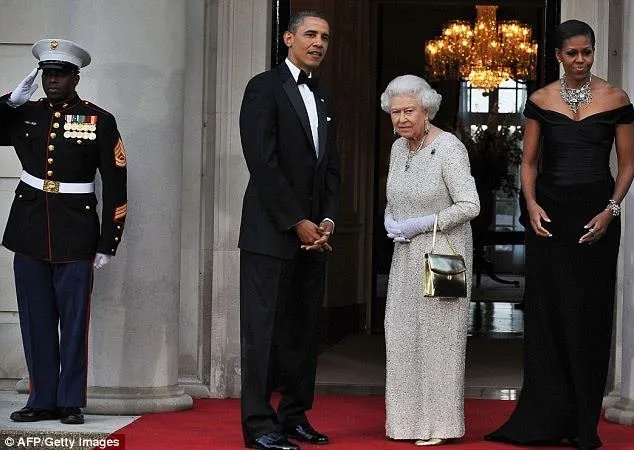 Obama’lar Kraliçe onuruna yemek verdi