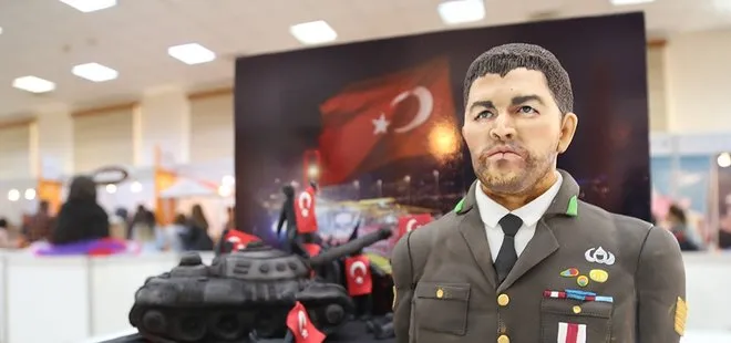ÖMER HALİSDEMİR PASTASI DİKKAT ÇEKTİ