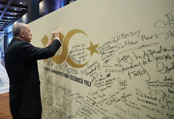 Cumhuriyet 100 yaşında | Başkan Erdoğan ve devlet erkanı Anıtkabir'i ziyaret etti - 14