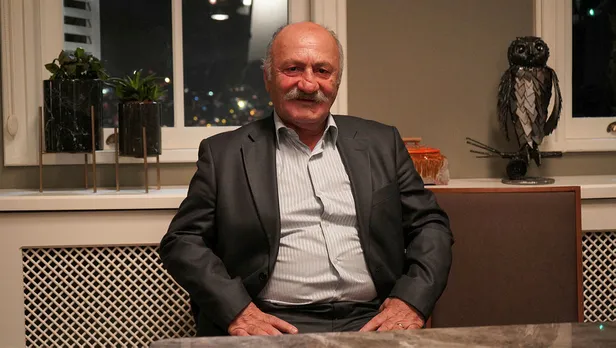 Ali Erkazan kimdir, kaç yaşında? 2. Sayfa konuğu Ali Erkazan’ın oynadığı dizi ve filmler! Ali Erkazan’ın biyografisi