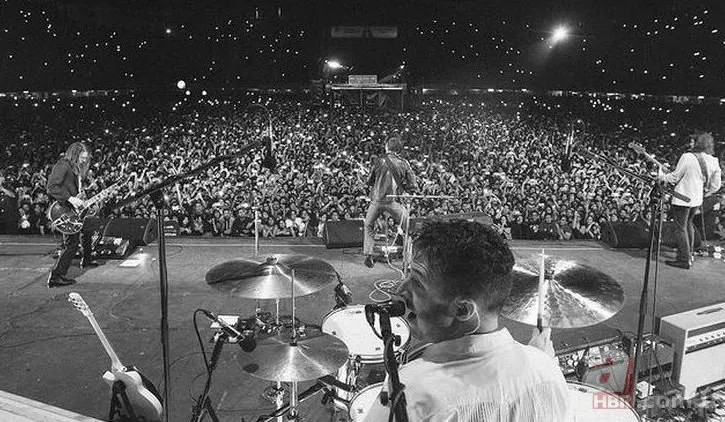 arctic monkeys istanbul 2022 bilet fiyatlari arctic monkeys bilet fiyatlari ne kadar satisa cikti mi