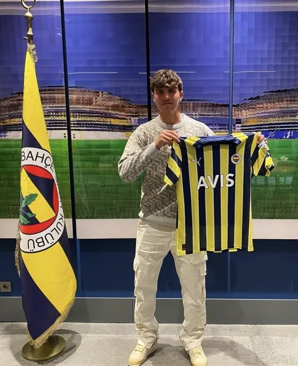 Fenerbahçe’nin yeni transferi Ozan Suncak’tan PKK lehine paylaşım!