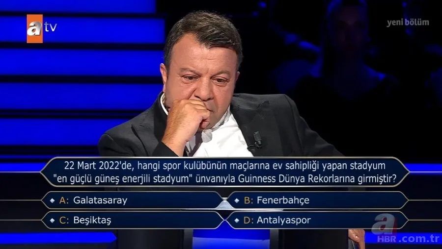 Milyoner'de futbol sorusu ekrana kilitledi! Hızla yanıt verdi: Hayatının şokunu yaşadı 4