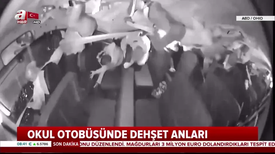 Okul otobüsünde dehşet anları! |Video