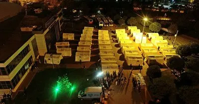 İzmir depreminin ardından tüm şehirde 1712 çadır kuruldu