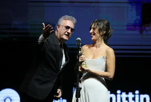 Nihal Yalçın’ın yakın arkadaşı Zeynep Ocak bebek katili Öcalan’a övgüler yağdırdı! Selahattin Demirtaş’a özgürlük çağrısı yapmıştı