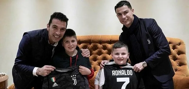 Ronaldo ve Buffon Arnavutluk’taki depremzede çocuklara imzalı forma hediye etti