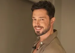 46 yaşına giren Murat Boz'un özel tasarım pasta!