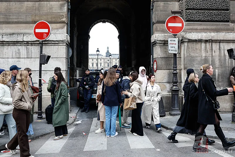 Louvre müzesi nasıl soyuldu? Film sahnelerini aratmayan 7 dakikalık soygun! 21