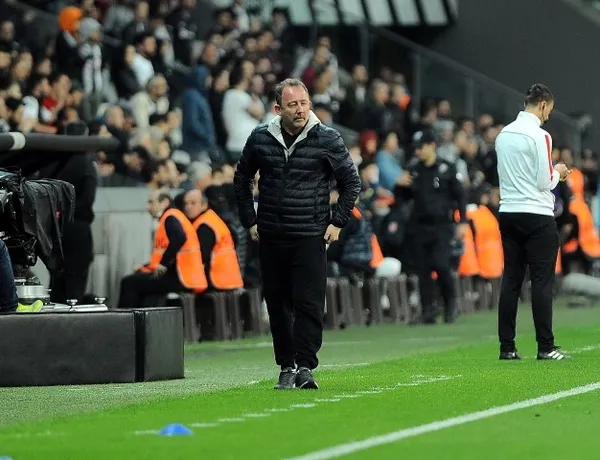 Son dakika: Sergen Yalçın Beşiktaş’ta! Takımın başında ilk antrenmanına çıkacağı tarih belli oldu