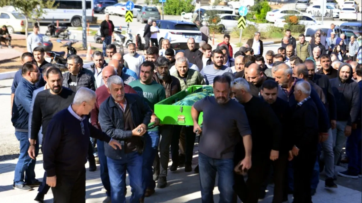 Ehliyetsiz maganda 12 yaşındaki Muhammet’i hayattan kopardı! Cenaze namazını babası kıldırdı