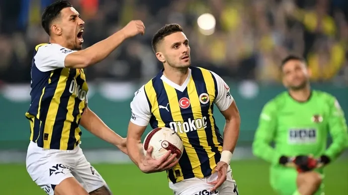 gol-kralliginda-kiran-kirana-yaris-kim-kac-gol-atti-iste-o-liste-1714255159639.jpeg Gol krallığında kıran kırana yarış! Süper Lig'de kim kaç gol attı? İşte o liste...