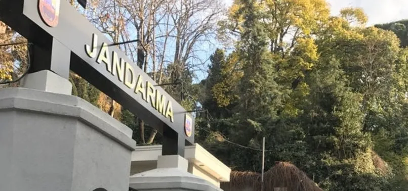 İstanbul’da rezalet! Alkol ve uyuşturucu aldılar Sosyal mesafeye uyuyoruz dediler