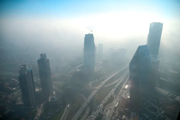 İstanbul’da yoğun sis hayatı olumsuz etkiledi