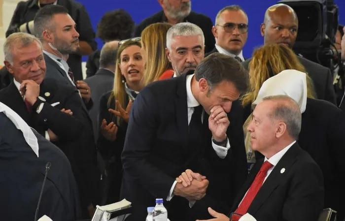 kuresel-barisa-baskan-erdogan-imzasi-yil-boyunca-bas-donduren-diplomasi-17-ulkeye-19-ziyaret-1735464654813.jpg Foto: AA