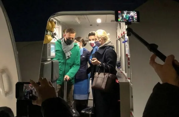 Rusya'nın Navalny operasyonunun görüntüleri ortaya çıktı! Karakolda mahkeme kurdular ve... - 10