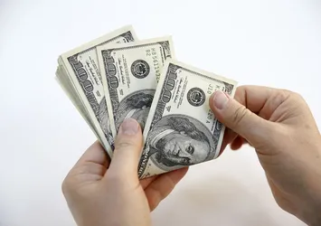 Dolar iki ayın en düşüğüne geriledi