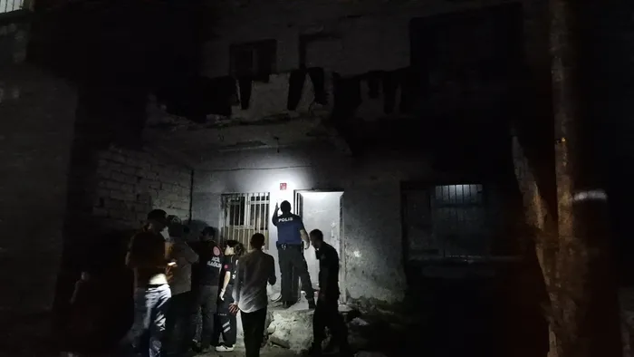 1719786101680.jpg Diyarbakır'da 5 kişinin olduğu ev kundaklandı - 1