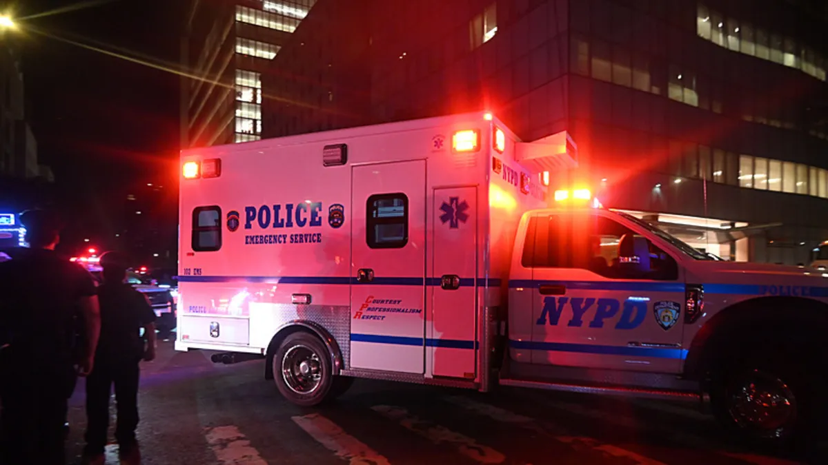 New York'ta silahlı saldırı: Gökdelendeki çatışmada 5 ölü