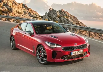 Kia Stinger Türkiye'de! Kia Stinger'ın Türkiye fiyatı ve özellikleri ne olacak?