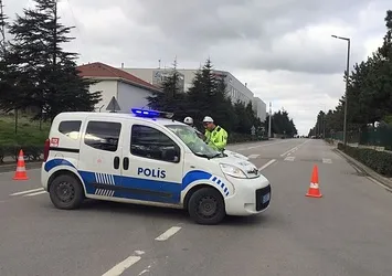 Kocaeli'de hareketli saatler! Elinde silahla fabrikayı basan saldırgan etkisiz hale getirildi