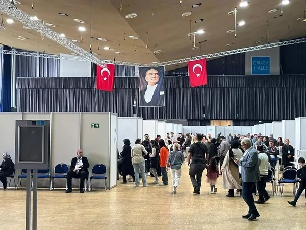 Yurt dışı oy kullanma sayısı rekora koşuyor! İşte son rakam - 7