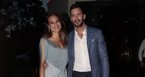 Gupse Özay Barış Arduç’un ailesiyle tanıştı