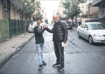 Esad sakat bıraktı, Türkiye sahip çıktı