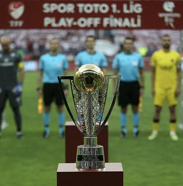 son-dakika-istanbulspor-spor-toto-super-lige-yukseldi-1654197876611.jpg Son dakika: İstanbulspor, Spor Toto Süper Lig'e yükseldi - 1