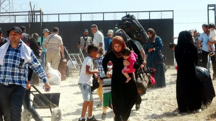Suriyeli mülteciler Kurban Bayramı için ülkelerini gidiyorlar