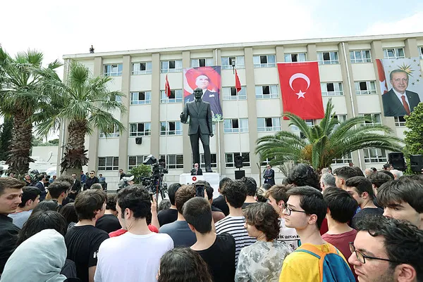Başkan Erdoğan'dan öğretmen adaylarına güzel haber: Atamaları sürdüreceğiz - 3