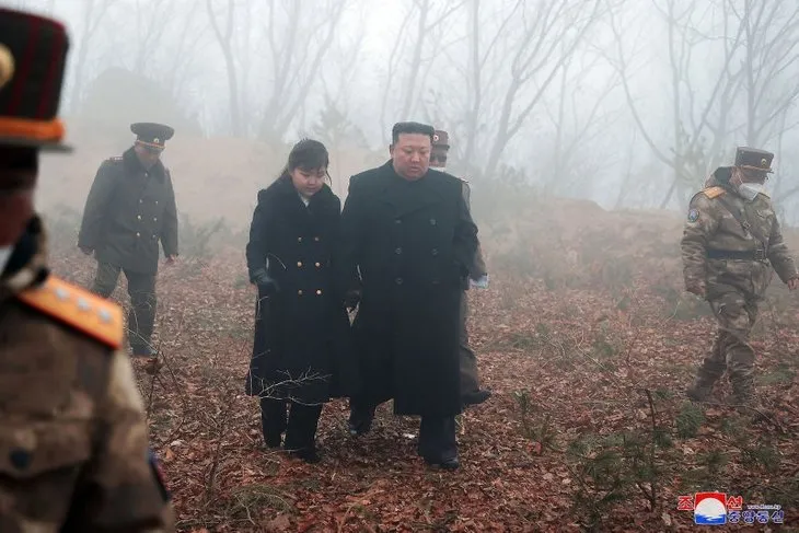 Kuzey Kore lideri Kim Jong Un’dan nükleer emir! Yüz binler askere yazılıyor