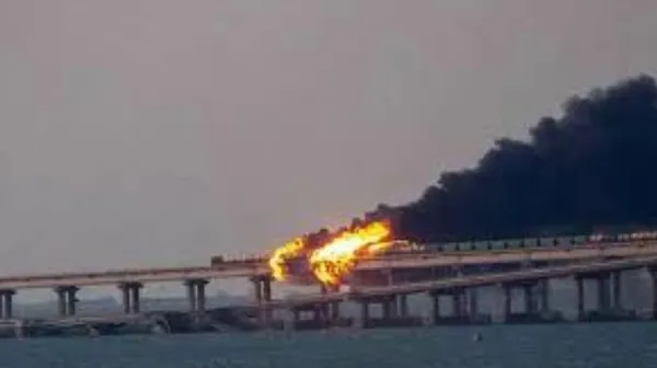 putin-kirim-koprusu-aciklamasi-rusyadan-bir-yanit-gelecek-1689616382642.jpg Putin Kırım köprüsü açıklaması: Rusya'dan bir yanıt gelecek - 3