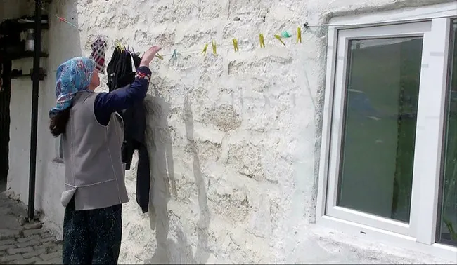 Ardahan kocasının işini elinden alan demirci ustası Özlem'i konuşuyor - 1