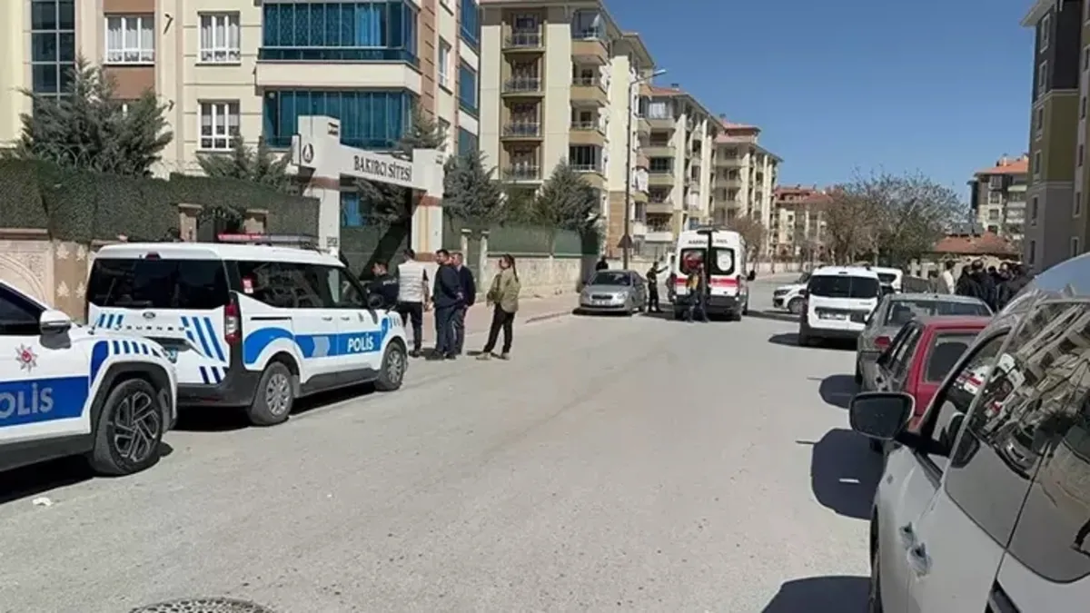 Eşini bıçaklayıp, intihara kalkıştı