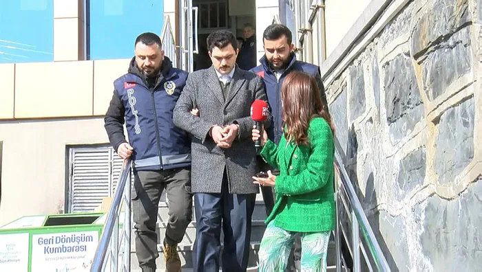 Son dakika | Esenler’de öğrencilere şiddet olayında flaş gelişme: Görevli tutuklanarak cezaevine gönderildi - 3