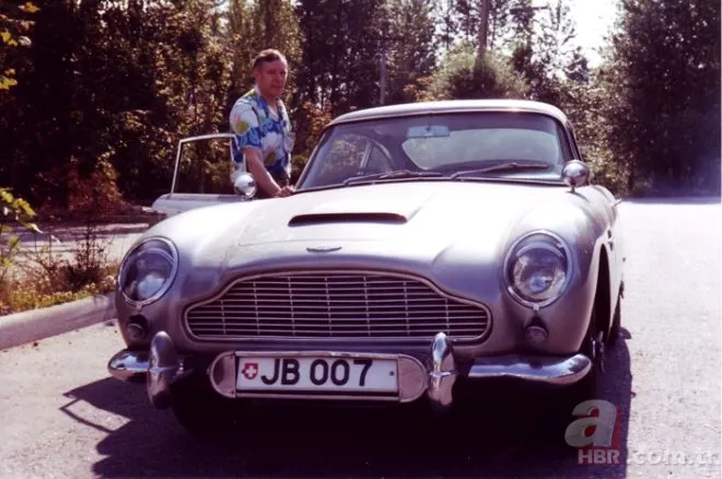 James Bond filmiyle meşhur olan Aston Martin D85'in benzeri 6,4 milyon dolara satıldı! 3