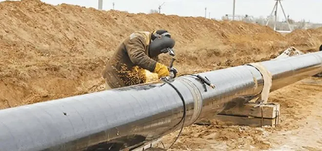 Afrika’nın en uzun petrol boru hattı, sınır anlaşmazlığı yüzünden üretime geçemiyor