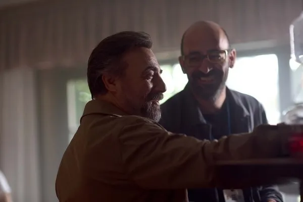Gümbür gümbür geliyor! Oktay Kaynarca’nın yeni dizisi ne zaman başlayacak? Ben Bu Cihana Sığmazam konusu ve oyuncuları...
