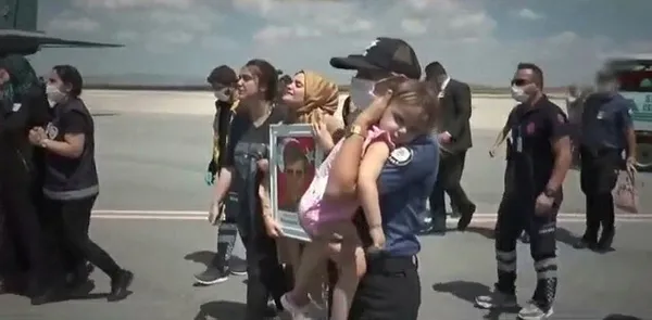 1683265475237.jpg İyi Parti’nin o videosuna şehit ailesi isyan etti: Bu kepazeliğe son verin - 1