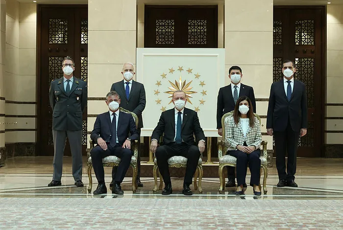 Son dakika: Büyükelçilerden Başkan Erdoğan’a güven mektubu